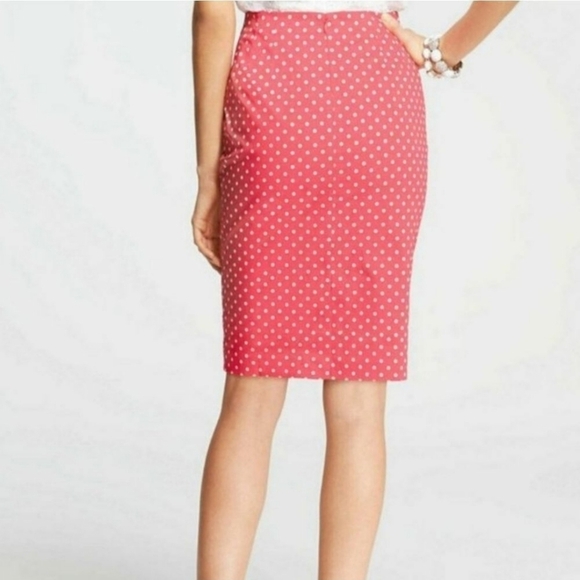 Ann Taylor Polka Dot Pencil Skirt All Season Office Business Casual Barbiecore - Picture 10 of 11